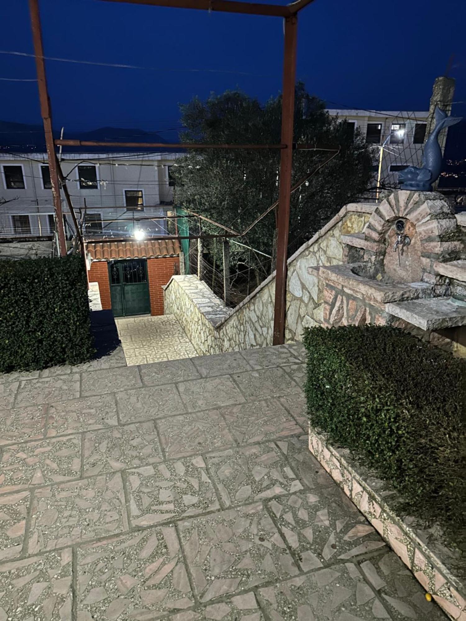 Villa Kevin'S Saranda Extérieur photo