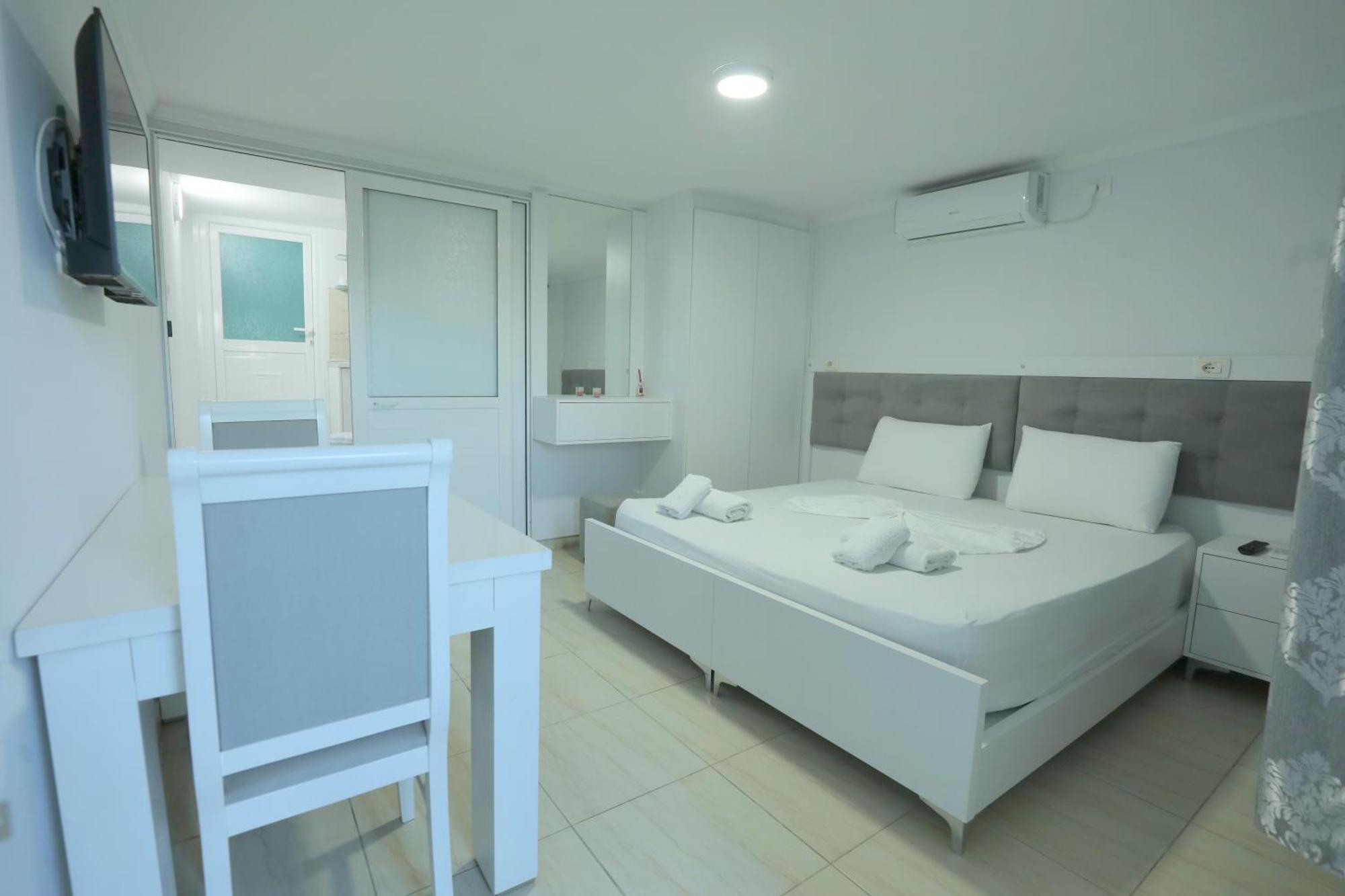 Villa Kevin'S Saranda Extérieur photo