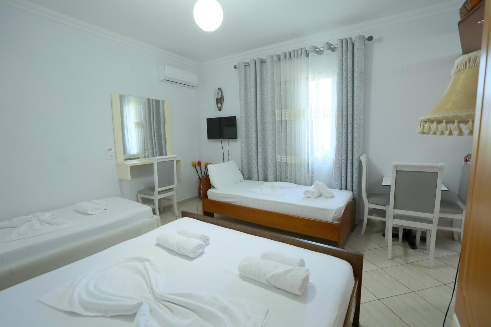Villa Kevin'S Saranda Extérieur photo