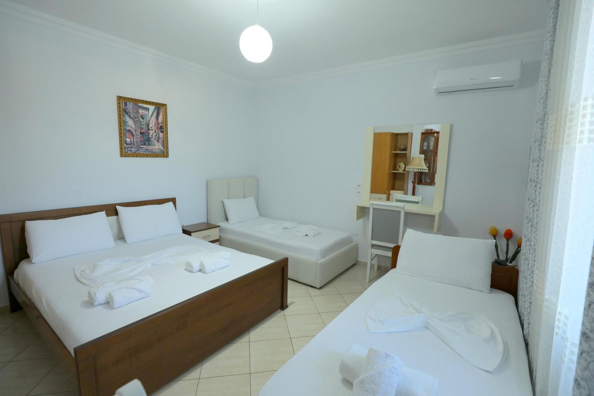 Villa Kevin'S Saranda Extérieur photo