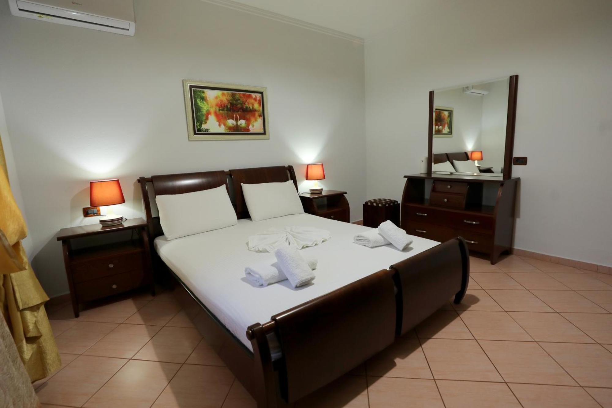 Villa Kevin'S Saranda Extérieur photo